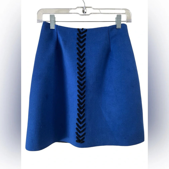 Misguided royal blue felt high waisted skirt - Picture 2 of 6